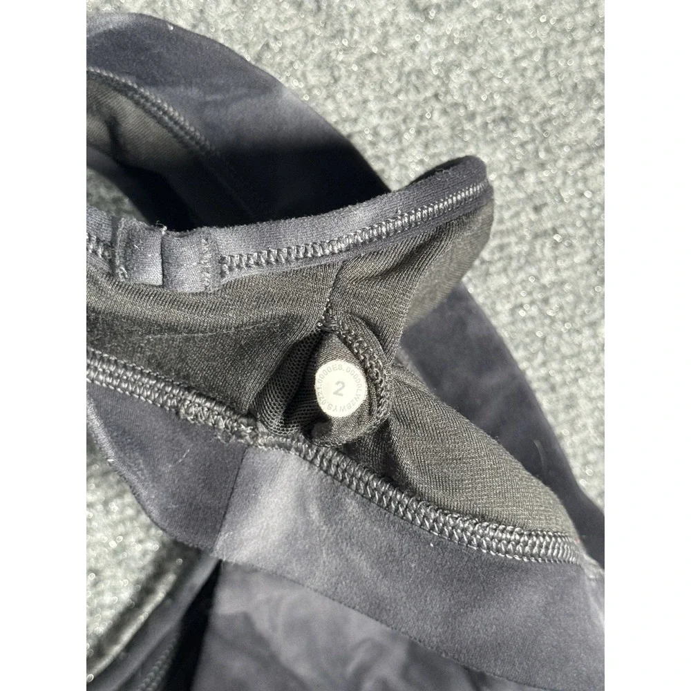 Lululemon Flow Y Bra Nulu Womens 2 Gray Racerback Sport Bra Yoga‎ Gym B/C Cup
